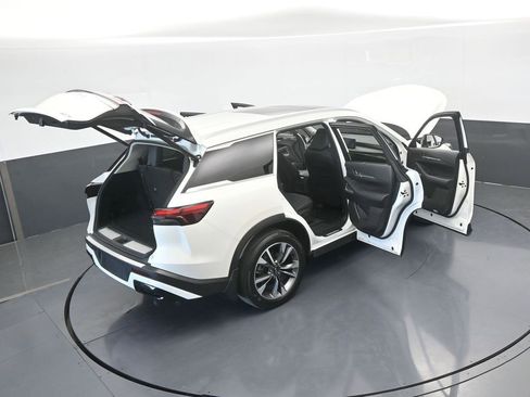 Used 2023 INFINITI QX60 Luxe w/ Performance Audio Package image 72