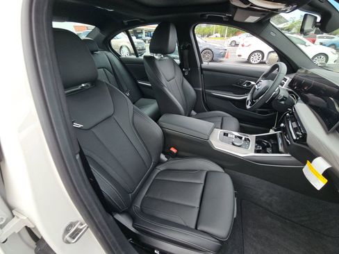 Used 2026 BMW 330i Sedan image 13