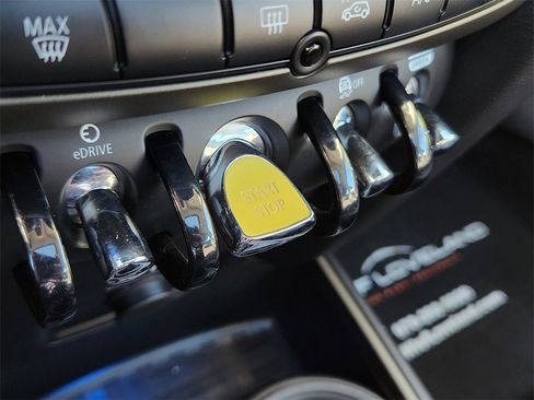 Used 2019 MINI Cooper Countryman SE w/ Premium Package image 27