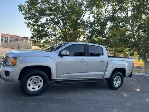 Used 2018 GMC Canyon SLE w/ SLE Convenience Package RWD image 9