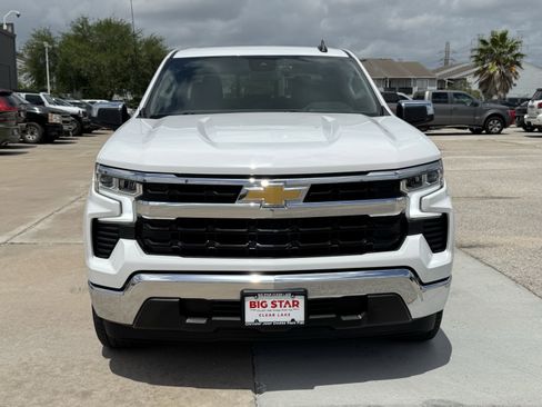 Used 2024 Chevrolet Silverado 1500 LT w/ Convenience Package II RWD image 3