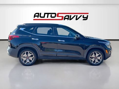 Used 2021 Kia Seltos SX w/ SX Sunroof Package AWD/4WD image 8