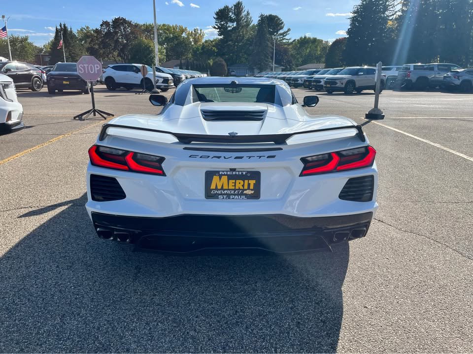 Used 2022 Chevrolet Corvette Stingray Premium Conv w/ Z51 Performance Package RWD image 6