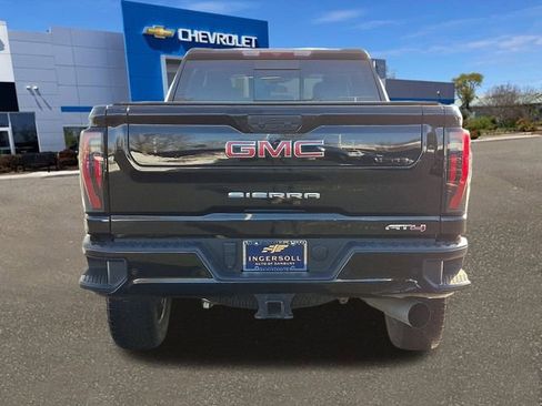 Used 2024 GMC Sierra 2500 AT4 w/ AT4 Preferred Package image 6
