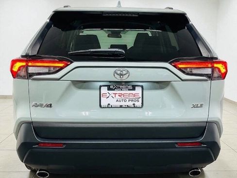 Used 2021 Toyota RAV4 XLE w/ Carpet Mat Package (TMS) FWD image 7