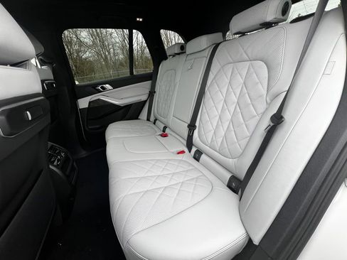 New 2026 BMW X5 sDrive40i w/ Parking Assistance Package image 18