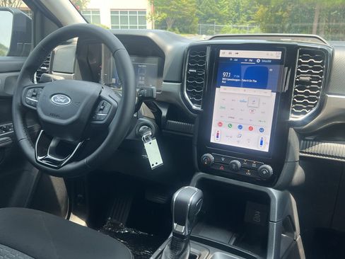 New 2026 Ford Ranger XLT w/ Technology Package RWD image 3