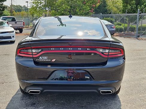 Used 2020 Dodge Charger SXT AWD/4WD image 6