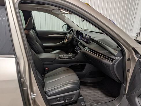 Used 2023 INFINITI QX60 Luxe AWD/4WD image 29