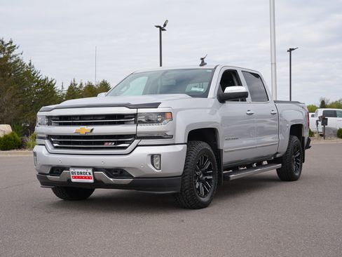 Used 2016 Chevrolet Silverado 1500 LTZ Z71 w/ LTZ Plus Package AWD/4WD image 7