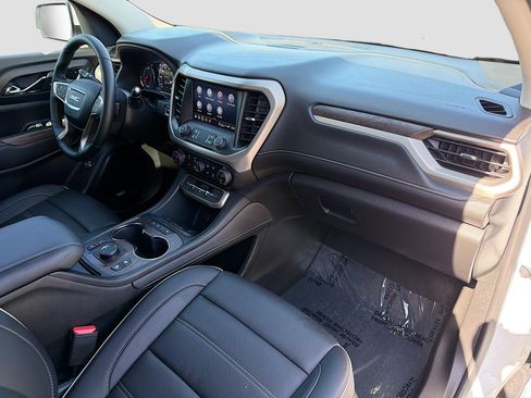 Used 2023 GMC Acadia Denali w/ Denali Technology Package FWD image 31