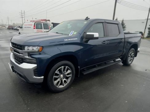 Used 2022 Chevrolet Silverado 1500 LT image 4