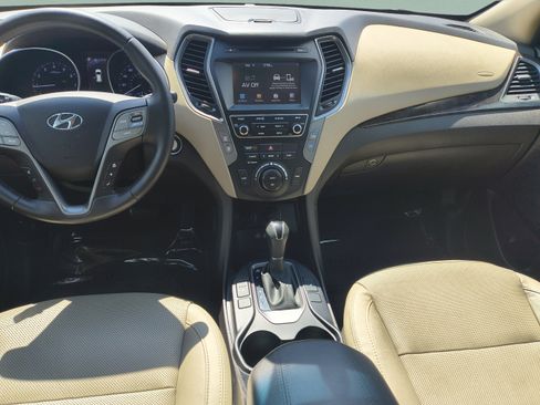 Used 2017 Hyundai Santa Fe Sport 2.0T FWD image 13
