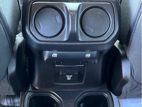 Used 2021 Jeep Wrangler Unlimited Sport AWD/4WD image 10