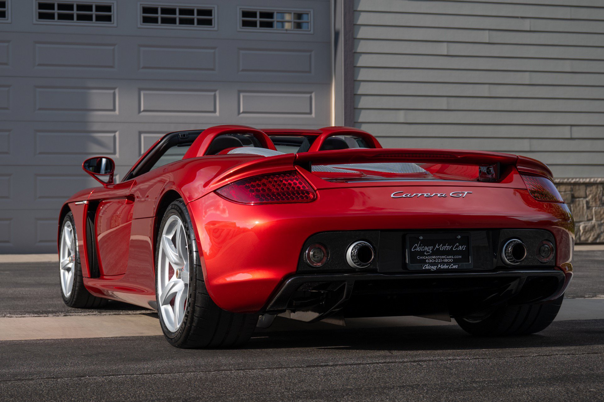 Used 2005 Porsche Carrera GT RWD image 13