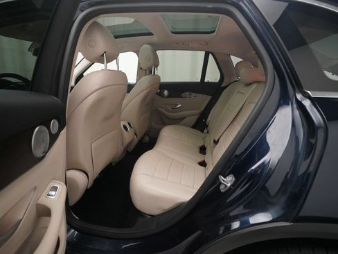 Used 2017 Mercedes-Benz GLC 300 4MATIC image 16