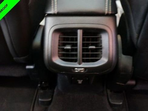 Used 2018 Jeep Cherokee Limited image 39