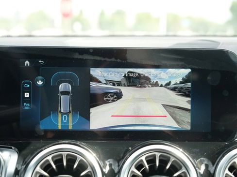 Certified 2026 Mercedes-Benz GLB 250 4MATIC image 26