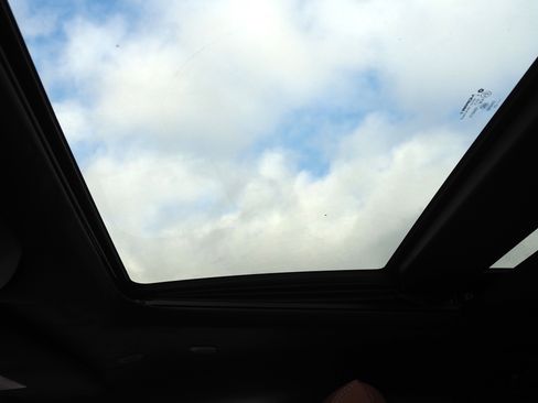 New 2026 Chrysler Pacifica Pinnacle image 19