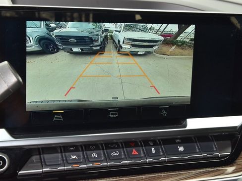 Used 2025 Chevrolet Silverado 1500 LT w/ Texas Edition Plus image 28