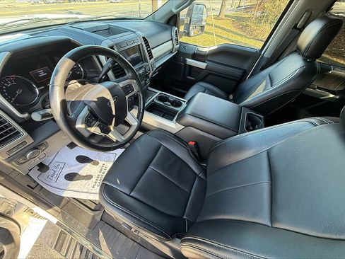 Used 2021 Ford F250 Lariat image 7