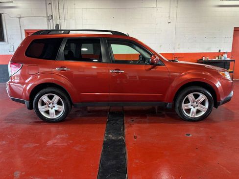 Used 2010 Subaru Forester 2.5X Premium image 1