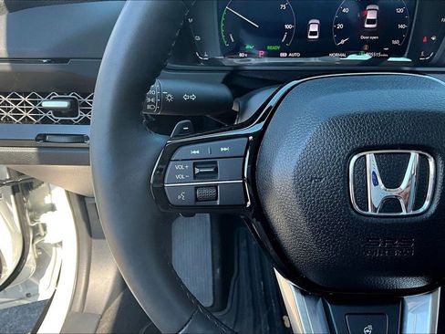 Certified 2025 Honda Accord Touring image 11