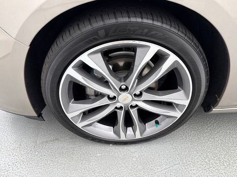 Used 2024 Chevrolet Malibu LT FWD image 4