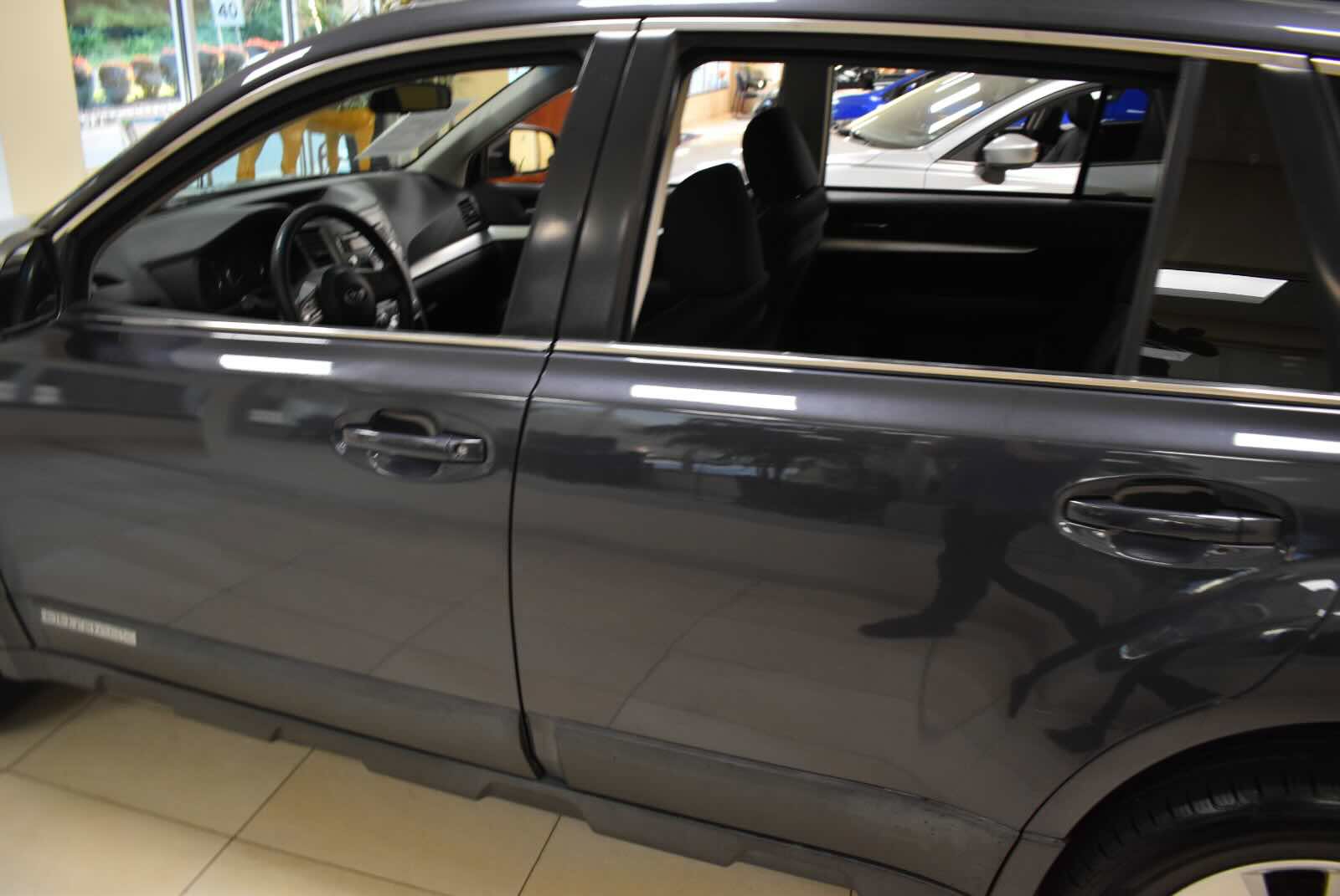 Used 2011 Subaru Outback 2.5i Premium w/ All-Weather Pkg AWD/4WD image 56