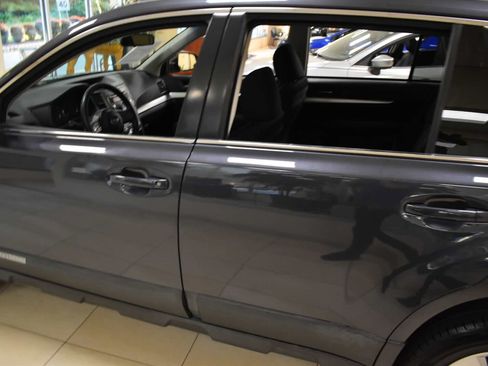 Used 2011 Subaru Outback 2.5i Premium w/ All-Weather Pkg AWD/4WD image 56