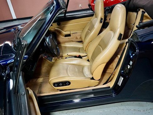Used 1995 Porsche 911 Carrera image 38