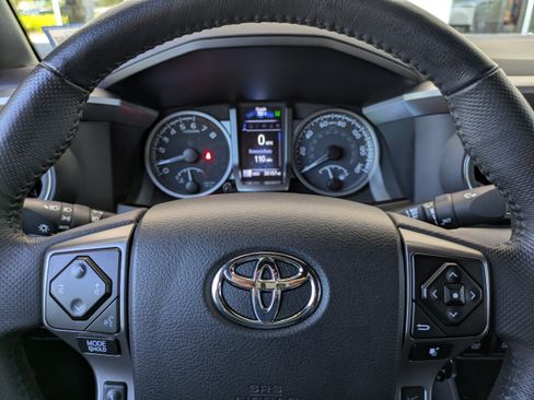 Used 2023 Toyota Tacoma Limited AWD/4WD image 28