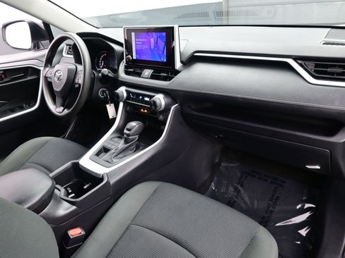 Used 2024 Toyota RAV4 LE image 14