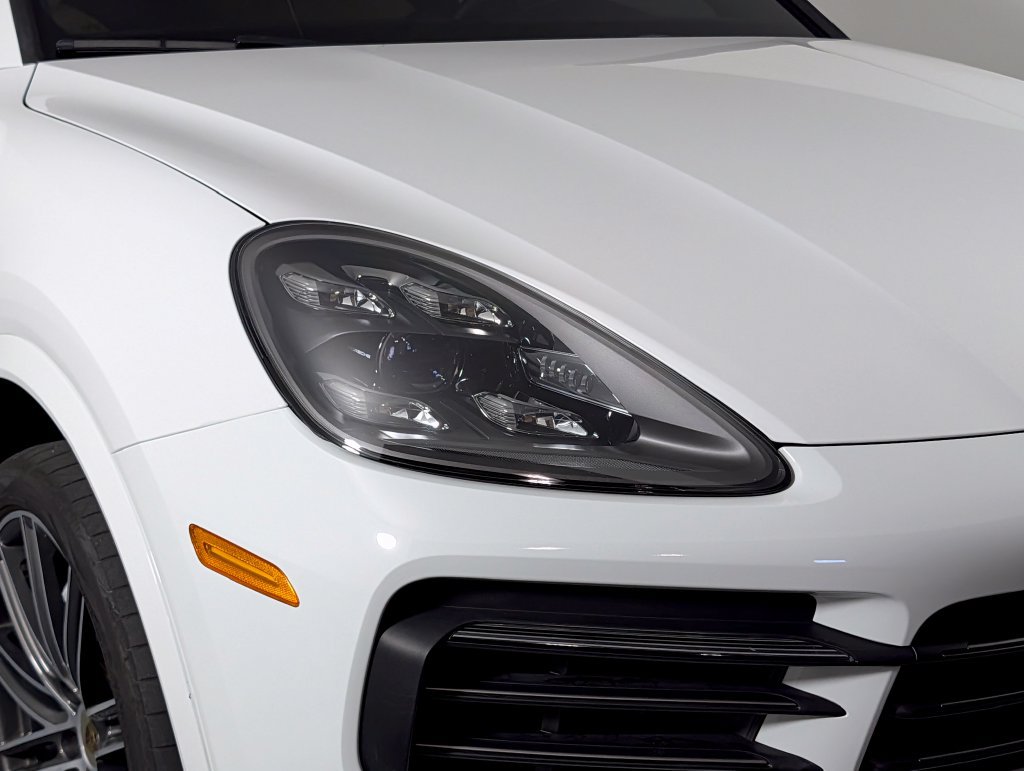 Used 2022 Porsche Cayenne Platinum Edition AWD/4WD image 15