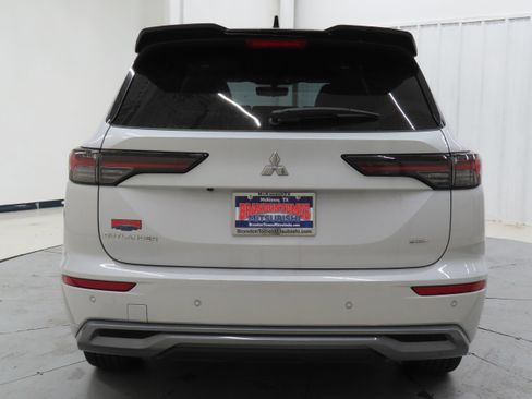 New 2026 Mitsubishi Outlander SEL image 4