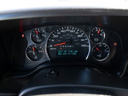 Used 2017 Chevrolet Express 3500 Extended image 40