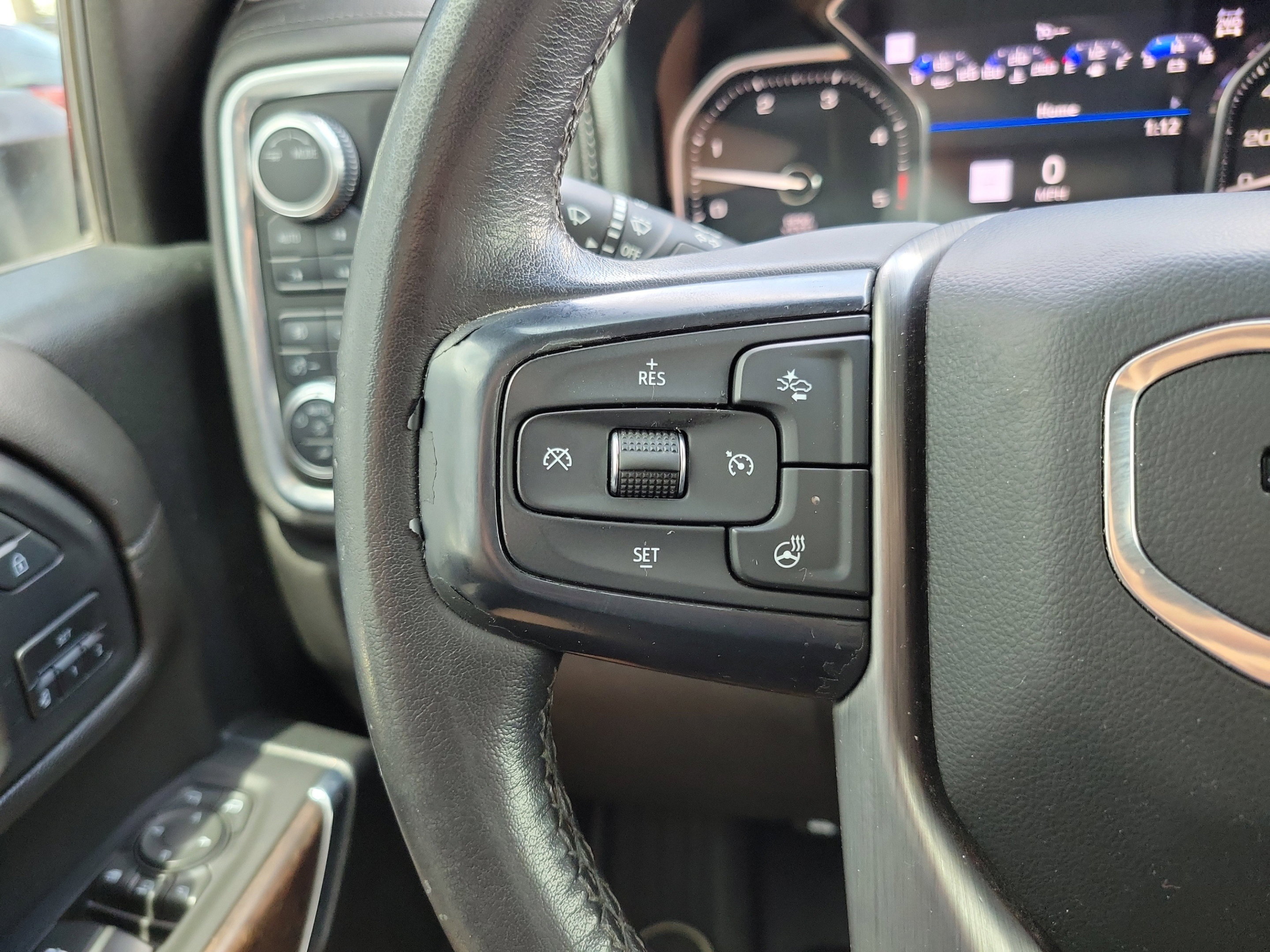 Used 2021 GMC Sierra 2500 Denali w/ Denali Ultimate Package AWD/4WD image 21