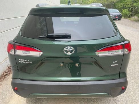 Used 2022 Toyota Corolla Cross LE w/ Moonroof Package AWD/4WD image 7