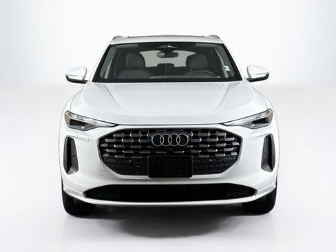 Used 2025 Audi Q5 Premium w/ Convenience Package AWD/4WD image 8