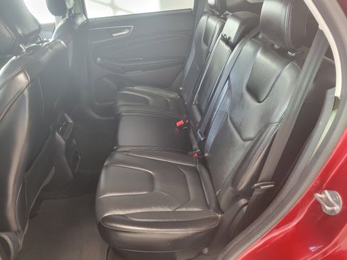 Used 2018 Ford Edge Titanium w/ Ford Safe & Smart Package image 10
