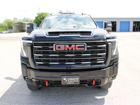 Used 2025 GMC Sierra 2500 AT4 w/ AT4 Premium Plus Package image 2