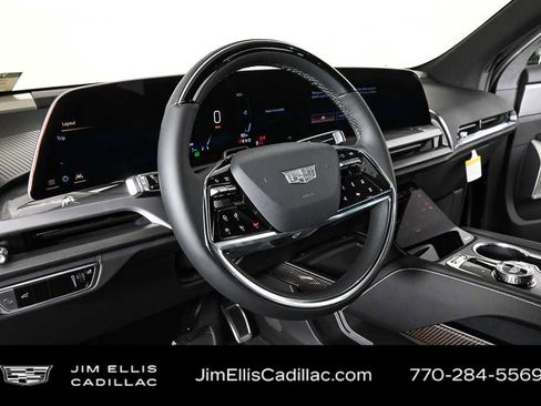 Certified 2026 Cadillac Vistiq Luxury w/ LPO, Floor Liner Package AWD/4WD image 3