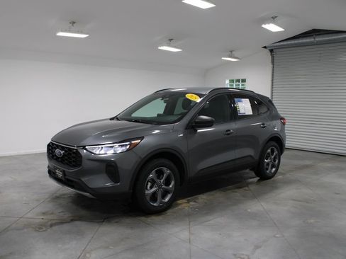 Used 2025 Ford Escape ST-Line AWD/4WD image 4