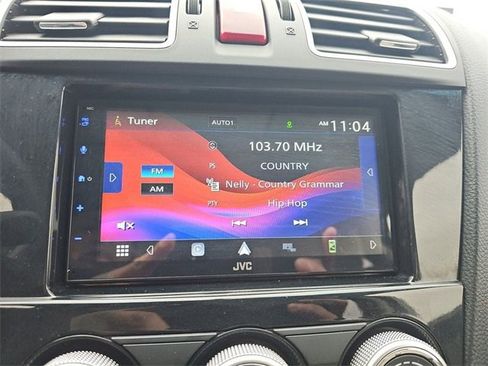 Used 2017 Subaru Crosstrek 2.0i Premium image 14