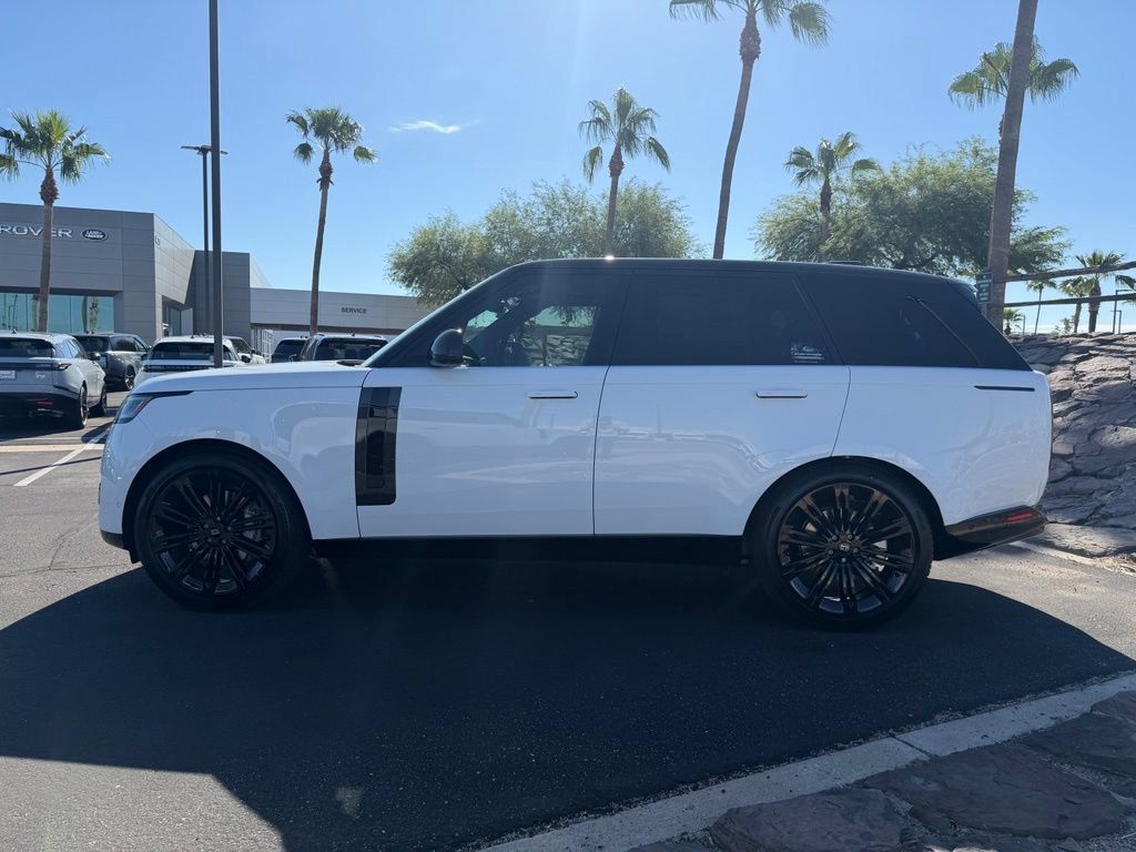 New 2027 Land Rover Range Rover SE AWD/4WD image 3