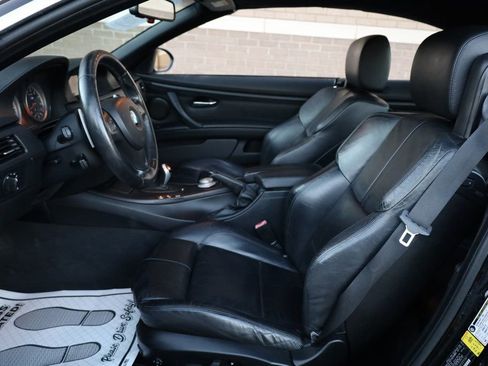 Used 2008 BMW M3 Convertible w/ Technology Pkg image 16