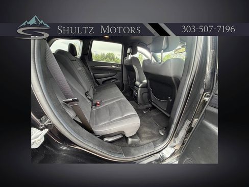 Used 2014 Jeep Grand Cherokee Laredo w/ Quick Order Package 23E AWD/4WD image 17