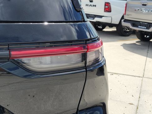 New 2026 Jeep Grand Cherokee Limited image 10