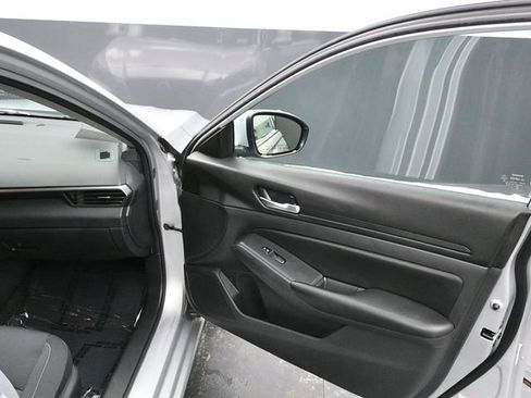 Used 2021 Nissan Altima 2.5 S image 10