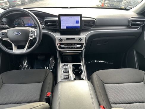 Certified 2022 Ford Explorer XLT image 15